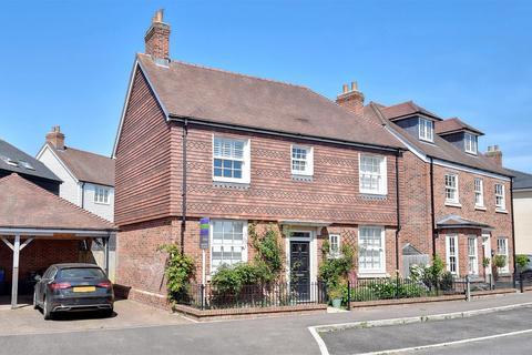 Three Fields Road, Tenterden 3 bed detached house for sale