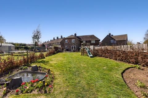 The Oval, Liss, Hampshire 3 bed semi