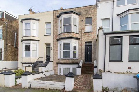 Godwin Road, Cliftonville, CT9 2 bed flat for sale