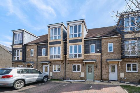 Stone House Lane, Dartford, Kent 4 bed terraced house for sale