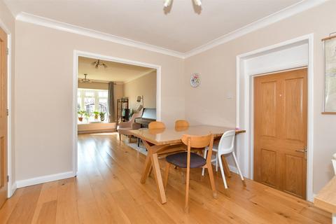 Ghyll Crescent, Horsham, West Sussex 4 bed link detached house for sale