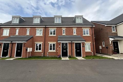 Raspberry Grove, Darlington 3 bed townhouse for sale