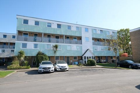 Africa Drive, Marchwood SO40 3 bed maisonette for sale