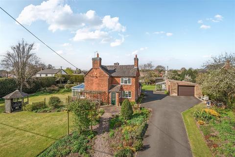 Greendale, 9 Wood Lane, Hinstock... 3 bed detached house for sale
