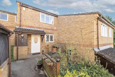 Barley Rise, Harpenden 2 bed terraced house for sale