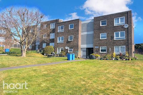 Hale Close, Ipswich 2 bed flat for sale