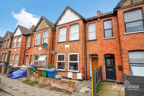 Rosslyn Crescent, Harrow, HA1 2 bed ground floor maisonette for sale