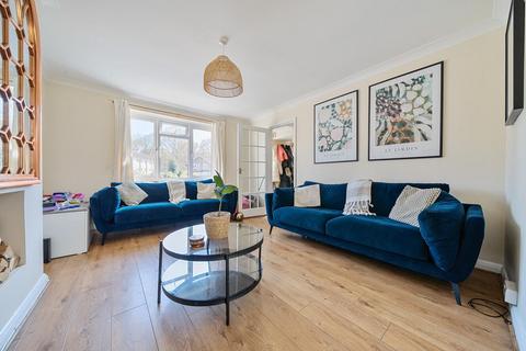 Mead Way, Bromley, Kent, BR2 3 bed terraced house for sale