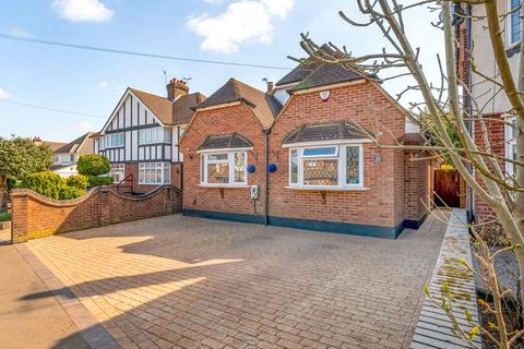 Bucknalls Lane, Hertfordshire WD25 4 bed detached house for sale