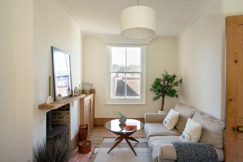 Tackleway, Hastings, East Sussex 2 bed end of terrace house for sale