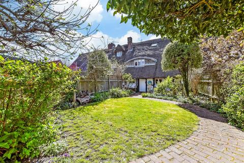 Langstone High Street, Havant PO9 2 bed cottage for sale