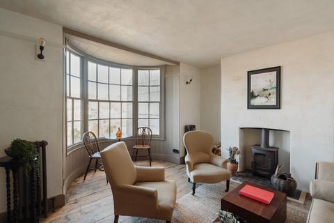 Hastings, East Sussex 4 bed end of terrace house for sale
