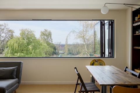 Highpoint, North Hill, London N6 3 bed apartment for sale