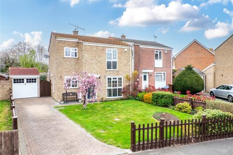 St Lukes Way, Allhallows, Rochester... 3 bed semi