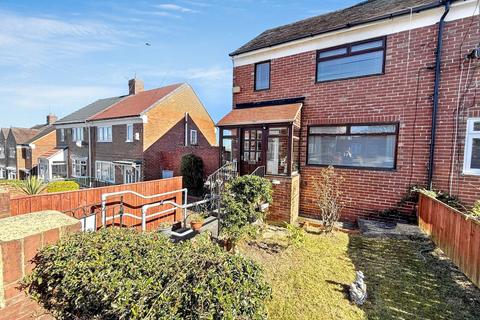 Dene View Crescent, South Hylton... 2 bed semi