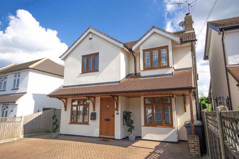 York Road, Brentwood CM15 4 bed detached house for sale