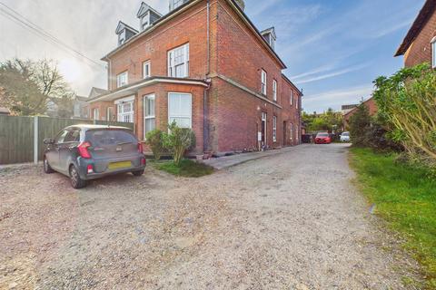 Park Road, Cromer 2 bed maisonette for sale