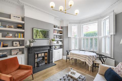 Tremadoc Road, SW4 1 bed flat for sale