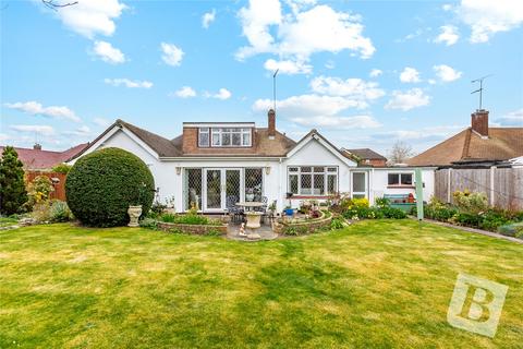 Torrington Close, Chelmsford, Essex, CM1 4 bed semi