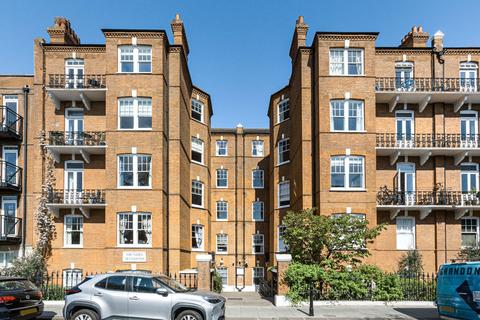 Arundel Mansions, Kelvedon Road, London 3 bed flat for sale