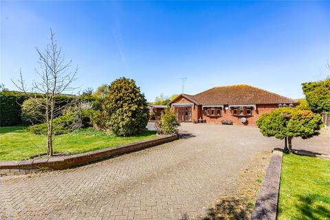 Meadow Way, Wickford, Essex, SS12 3 bed detached bungalow for sale