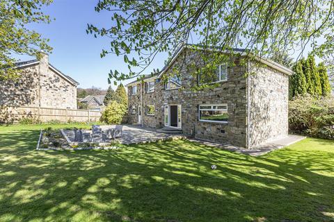 The Fairway, Fixby, Huddersfield 5 bed house for sale
