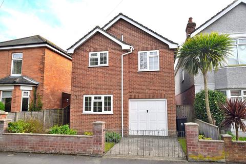 Jumpers Road, Christchurch, Dorset.... 3 bed detached house for sale