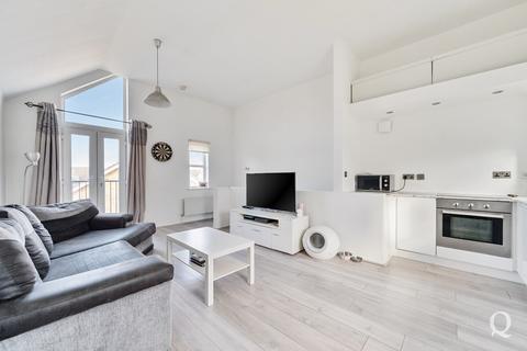 Onyx Drive, Sittingbourne, Kent, ME10 2 bed apartment for sale