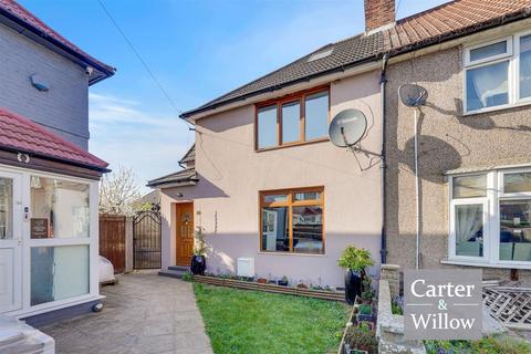Homestead Road, Dagenham, Essex 5 bed end of terrace house for sale