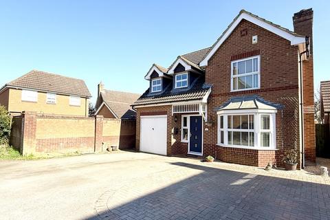 Blackbird Close, Brackley 4 bed detached house for sale
