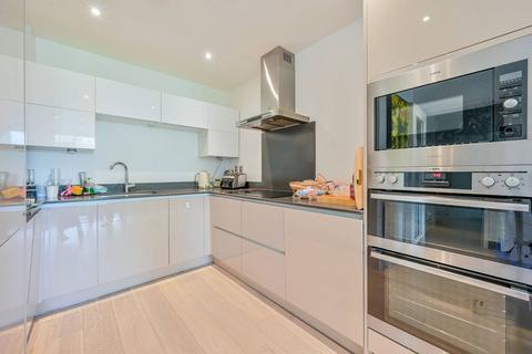 Kings Place, Chiswick, London, W4 2 bed flat for sale