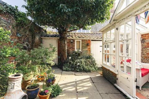 Blakeney 3 bed cottage for sale