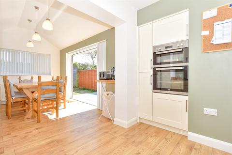 Stroud Green Drive, Bognor Regis... 2 bed semi