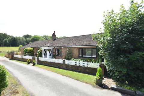 Oxford Road, Gerrards Cross... 3 bed bungalow for sale