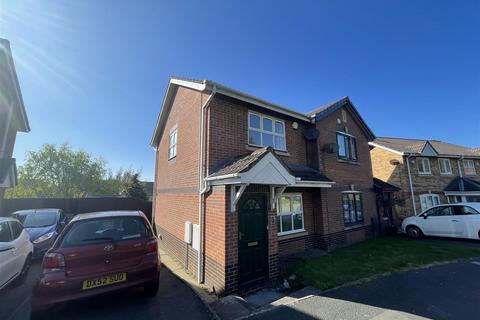 2 bedroom semi-detached house for sale
