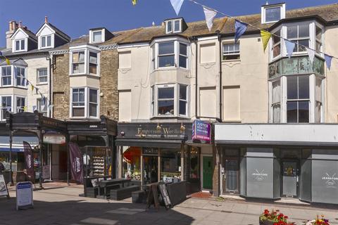 Warwick Street, Worthing 2 bed flat for sale
