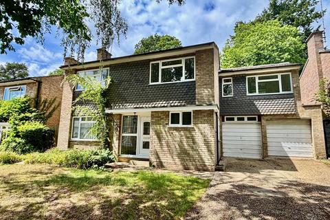 The Ridings, Camberley GU16 5 bed detached house for sale
