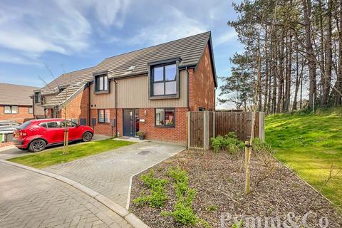 Upcher Crescent, Sheringham NR26 1 bed apartment for sale