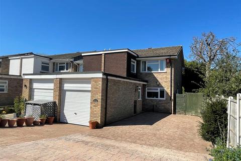 Glendale Mews, Beckenham, BR3 3 bed end of terrace house for sale