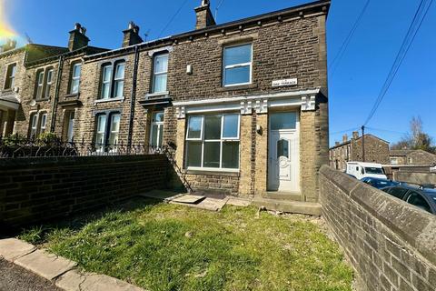 Oak Terrace, Holywell Green, Halifax 3 bed end of terrace house for sale