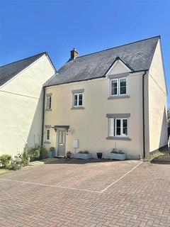 Devonshire Rise, Tiverton, Devon, EX16 3 bed semi