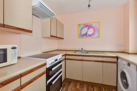Berry Close, Hornchurch, Essex 2 bed flat for sale