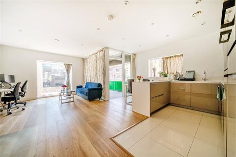 Peartree Way, London 1 bed apartment for sale