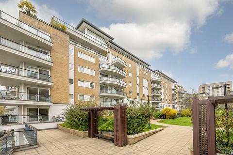 Smugglers Way, Wandsworth, London, SW18 2 bed flat for sale