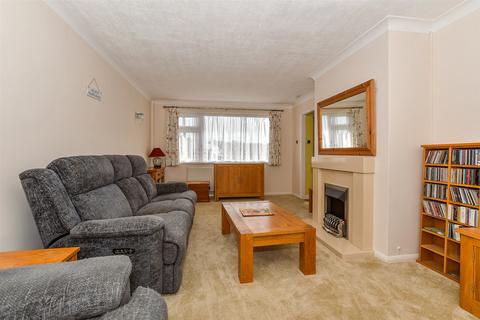 Chichester Road, Folkestone CT20 2 bed semi