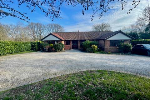 St Annes Road, Mountnessing... 4 bed detached bungalow for sale