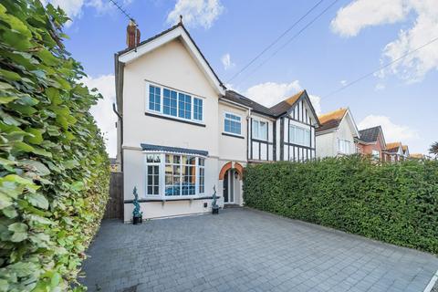 Millais Road, Hampshire SO19 4 bed semi