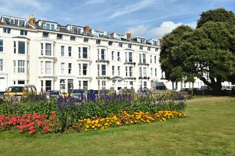 South Parade, Southsea PO5 2 bed flat for sale