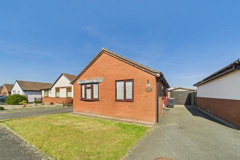 11 Maplehurst Drive, Oswestry 2 bed detached bungalow for sale