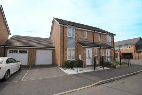 3 bedroom semi-detached house for sale